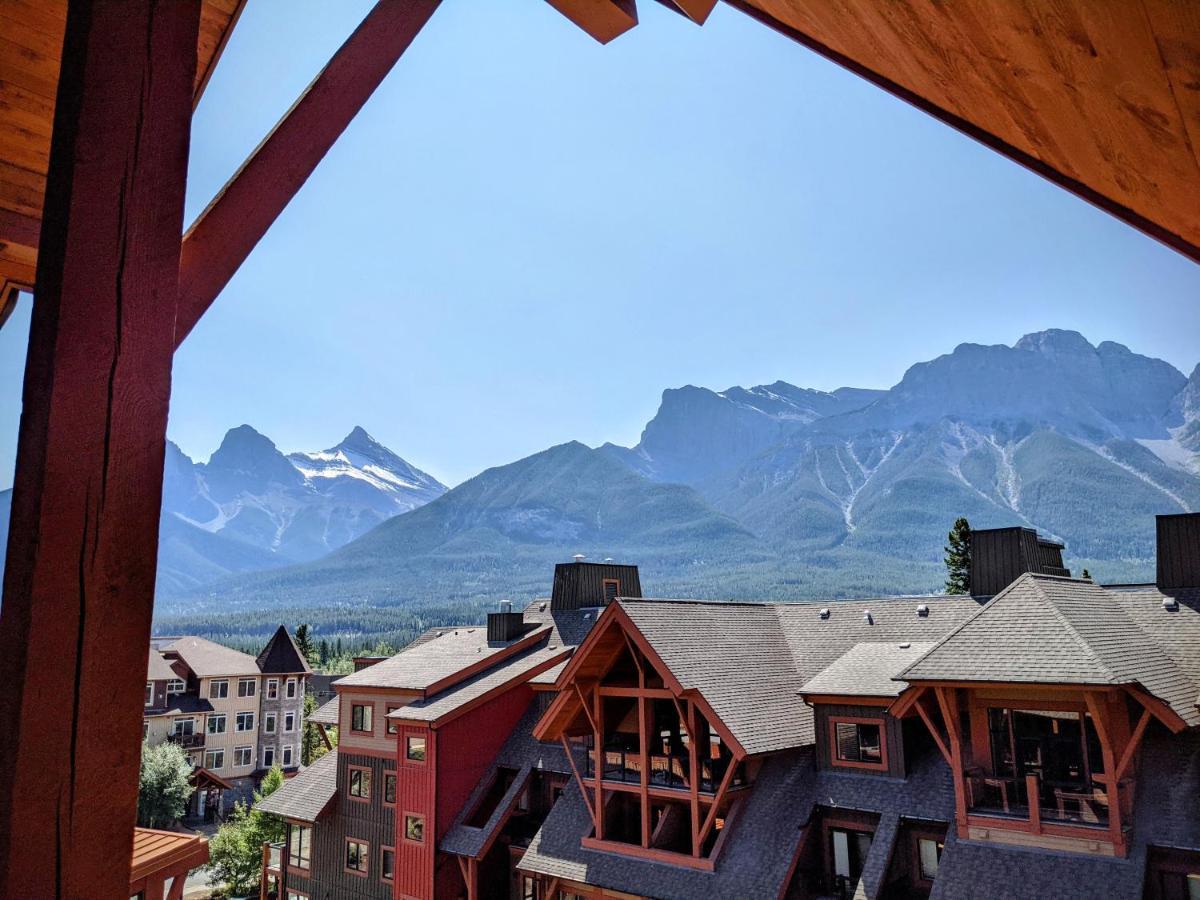 Spectacular Penthouse With Amazing Views, Indoor Pool And Hot Tub Hotel Canmore Kültér fotó